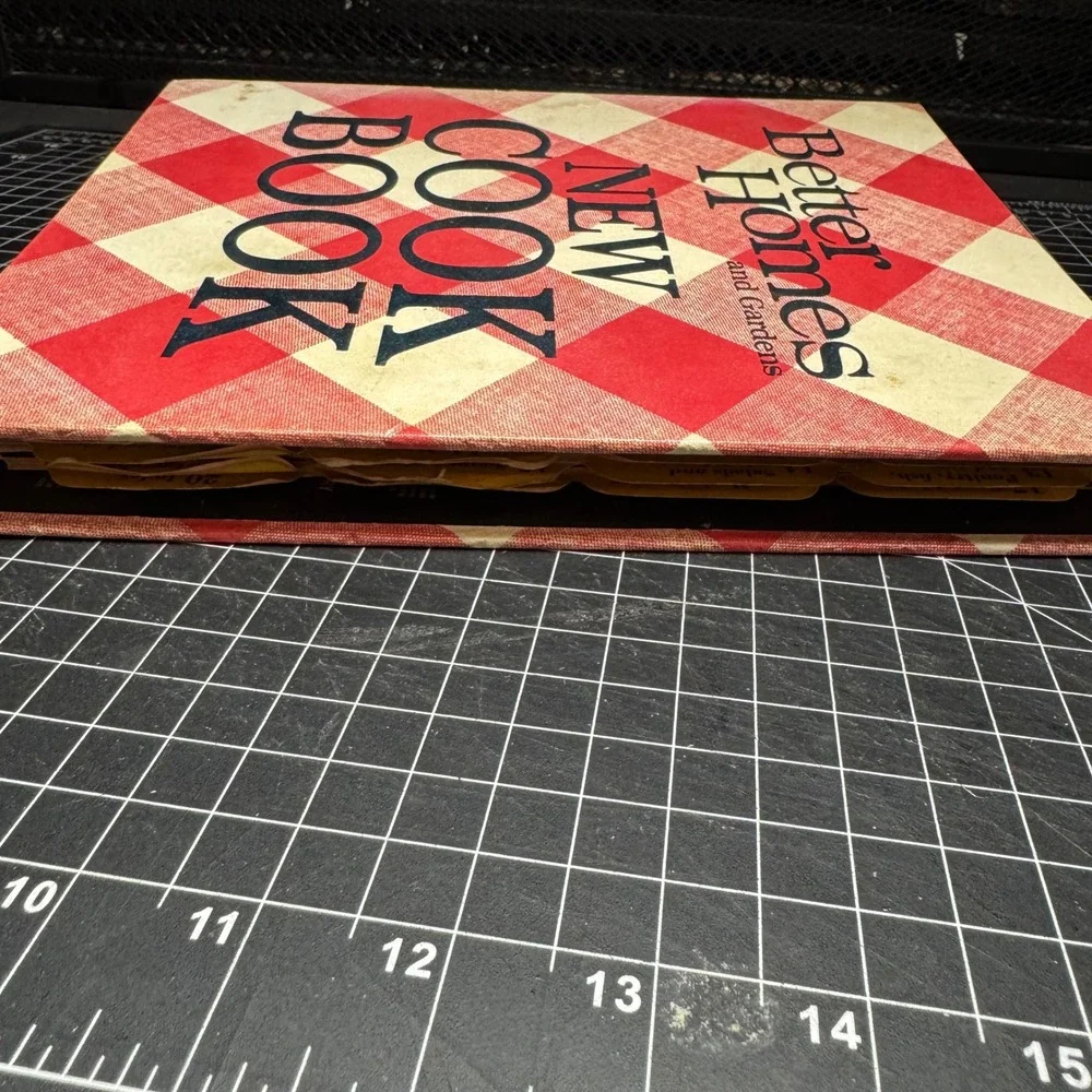Better Homes and Gardens New Cook Book Vintage Red Gingham Plaid 5-Ring Binder